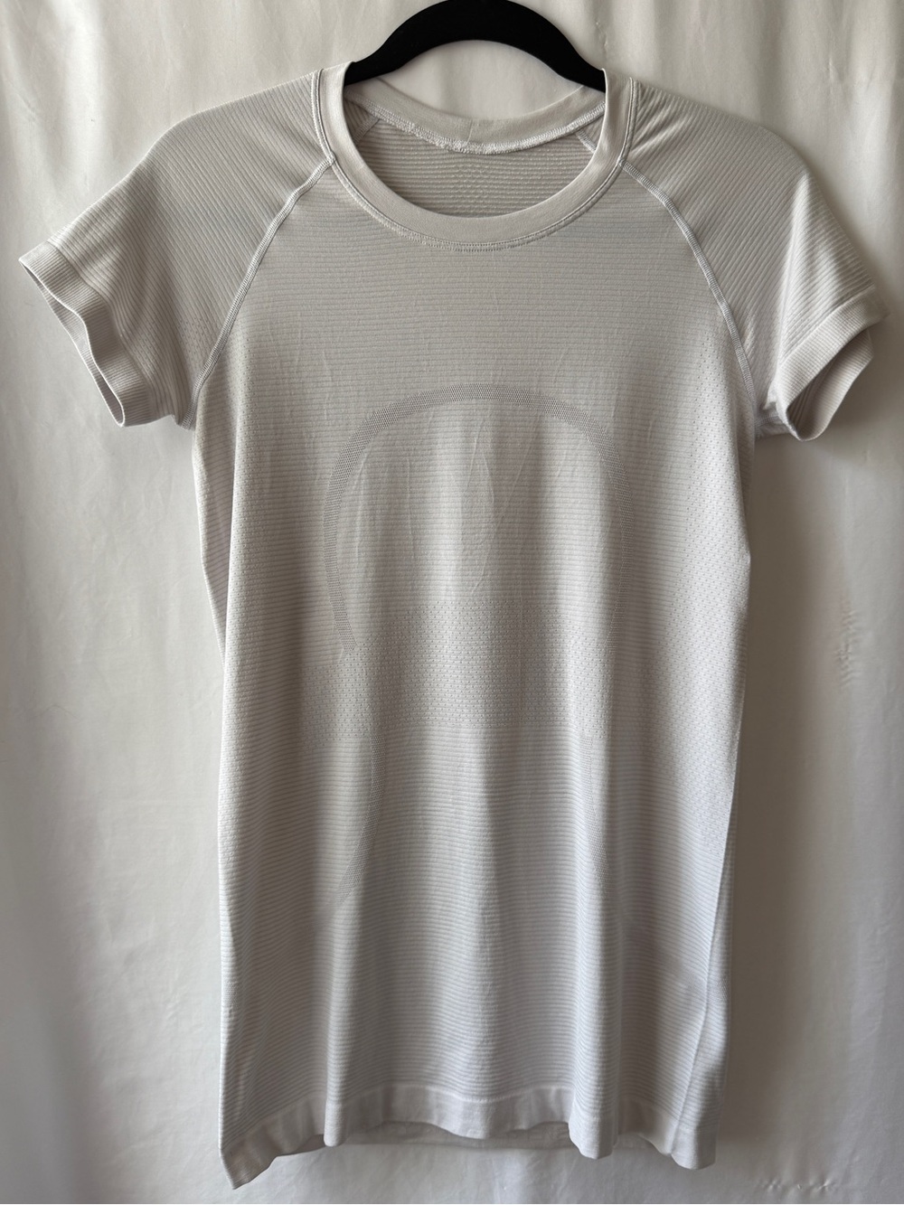 Lululemon Swiftly Tech Shirt Off White Light Gray Size 6